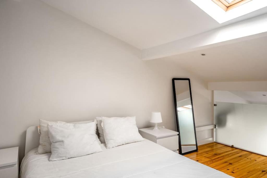 Charming Studio With Ac And Loft On Ground Floor Lisbon Exterior photo