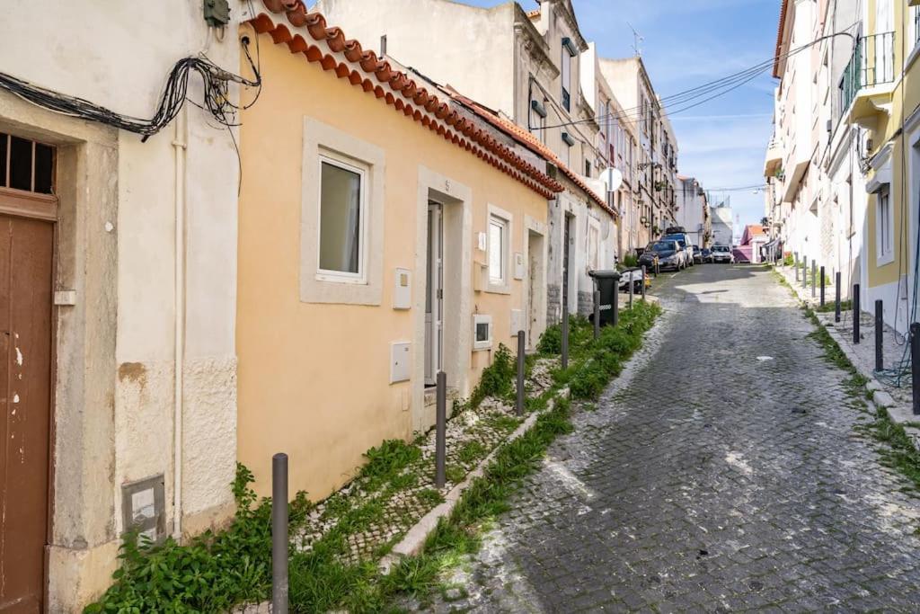 Charming Studio With Ac And Loft On Ground Floor Lisbon Exterior photo